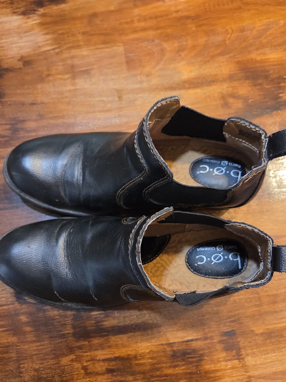 Born Rachelle Vegan Leather Ankle Bootie sz 7.5 Black Soft 2